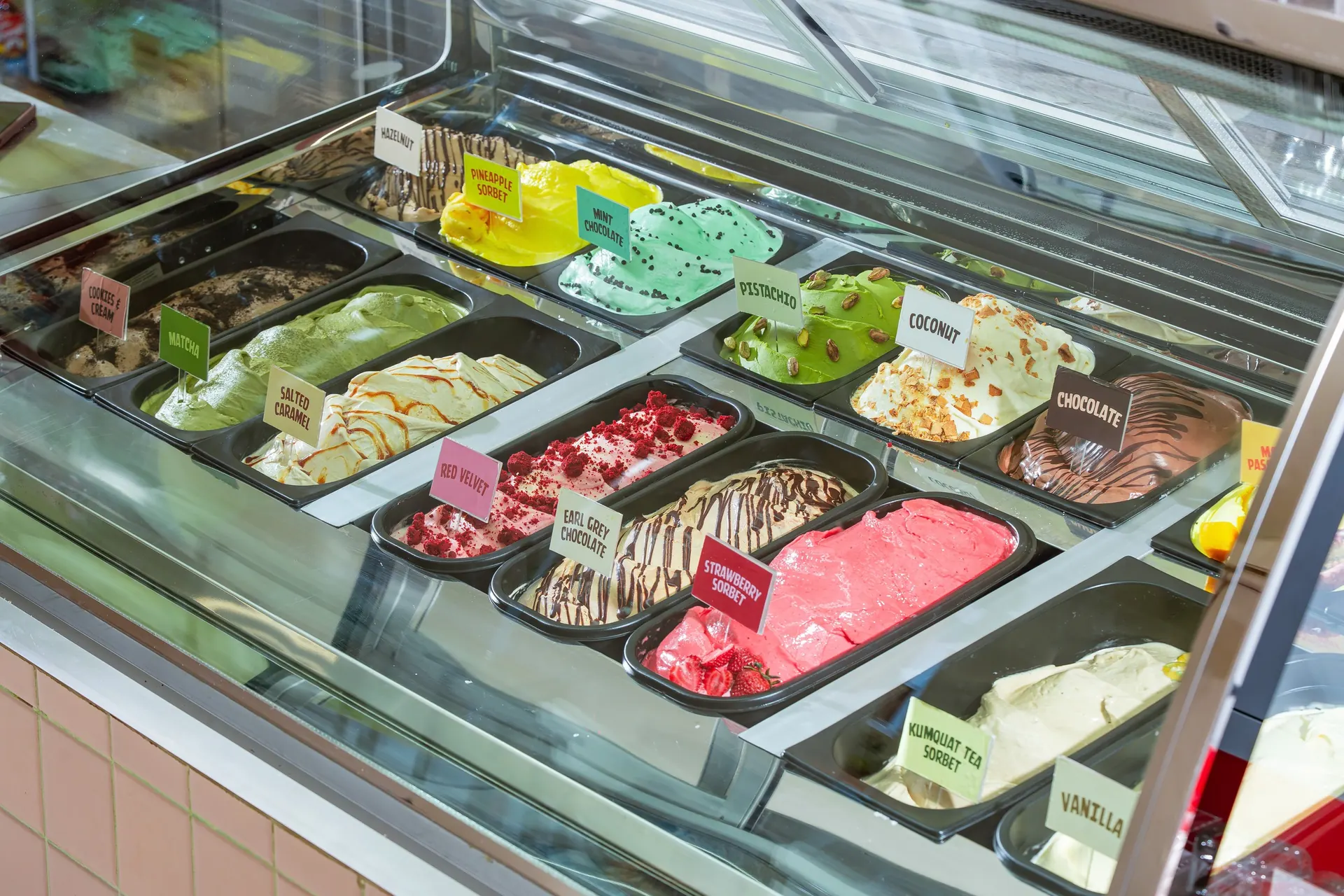 Tủ kem gelato CoCoHa! với nhiều hương vị